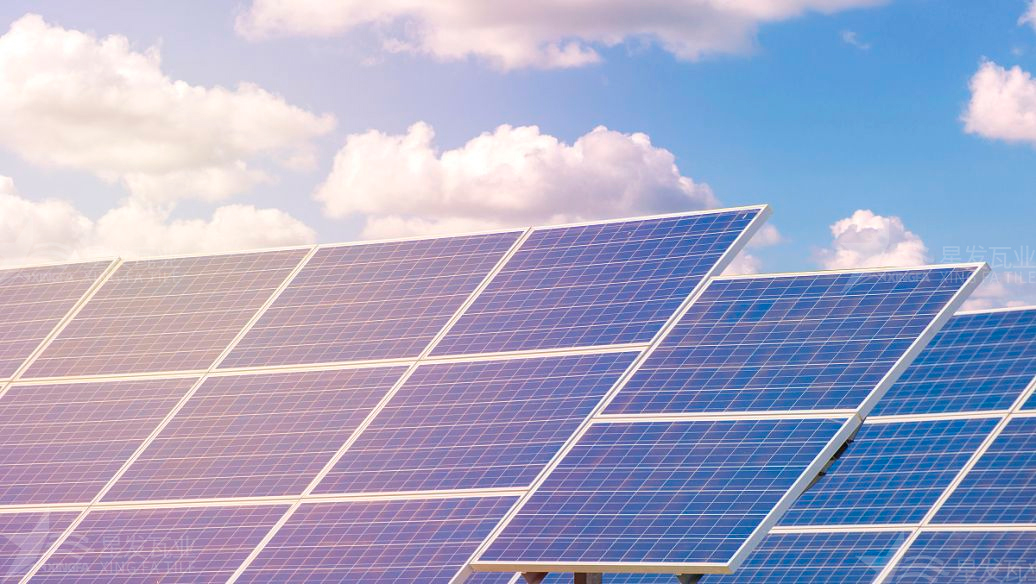 屋面光伏瓦耐火性強(qiáng)，使用了B1級(jí)的難燃性建筑材料！