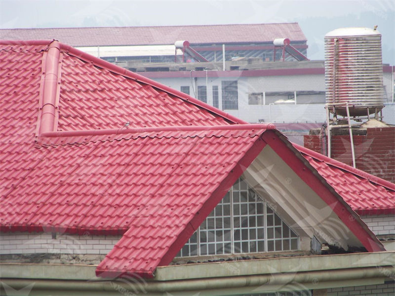 鄉(xiāng)村別墅的屋面新選擇——樹脂瓦，美觀實用的典范！