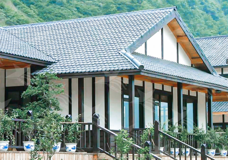 想購(gòu)買材質(zhì)好的屋面瓦，到底選合成樹脂瓦好還是鋁瓦好？